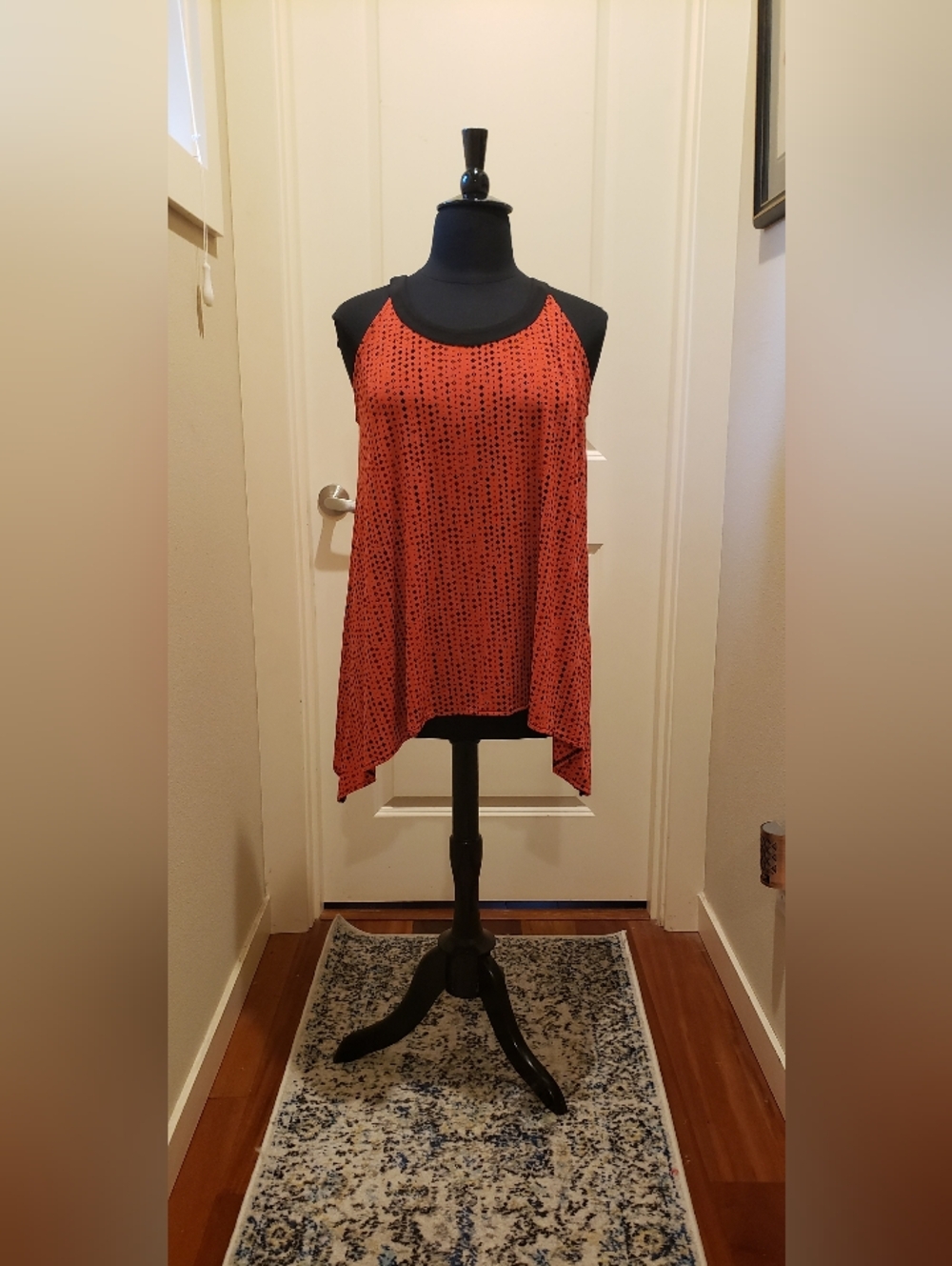 Worthington Women’s Sleeveless Red Patterned Swing Tank Top